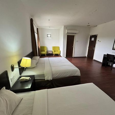 Hotel Pandan Johor Bahru Eksteriør bilde