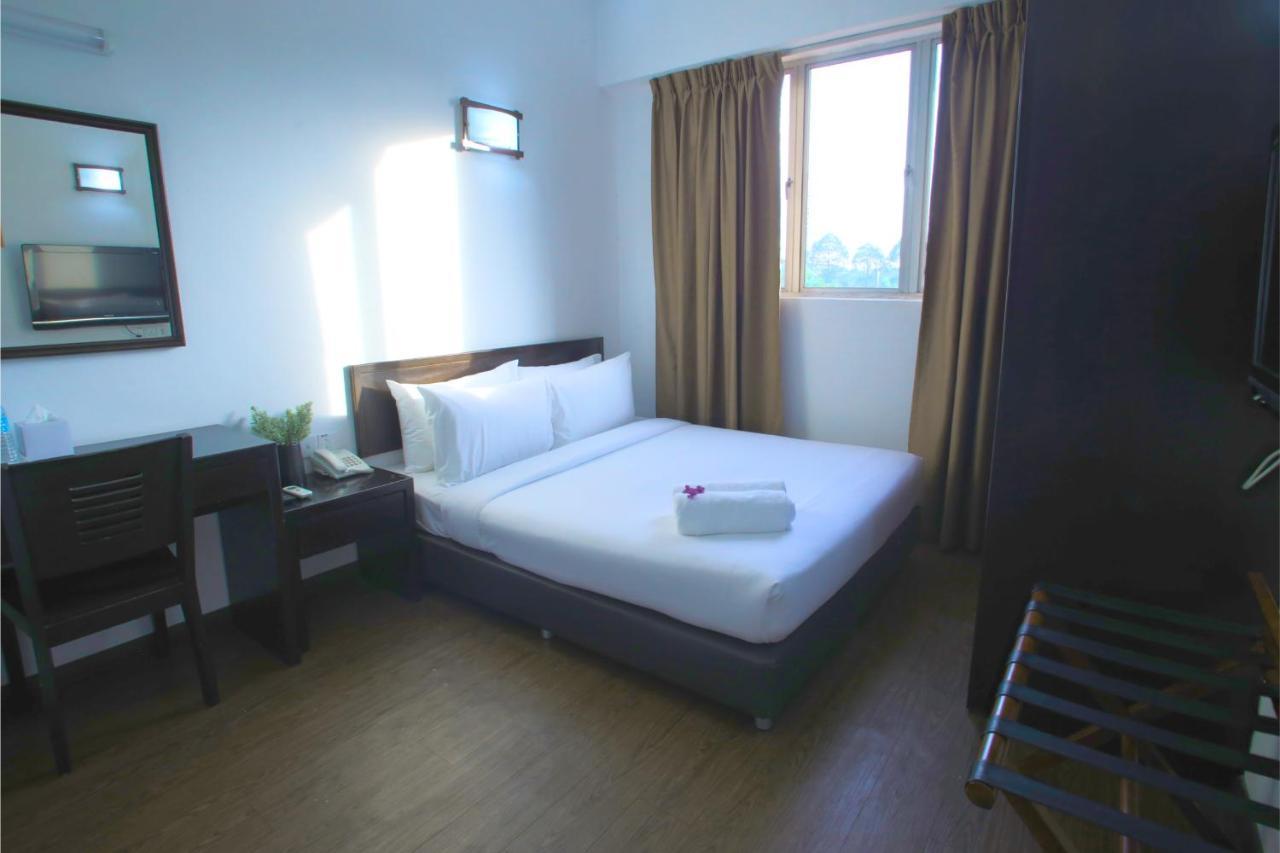 Hotel Pandan Johor Bahru Eksteriør bilde