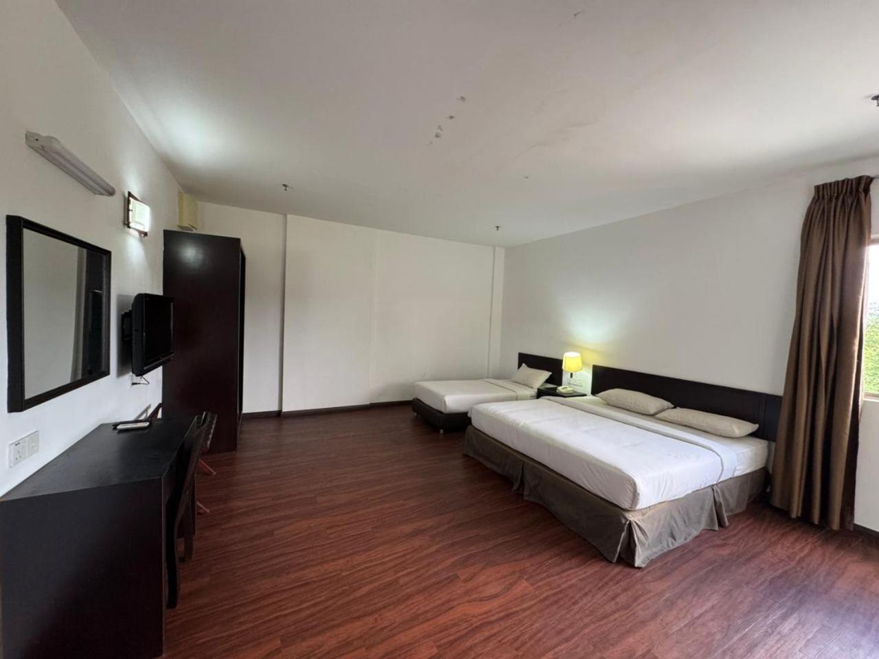 Hotel Pandan Johor Bahru Eksteriør bilde